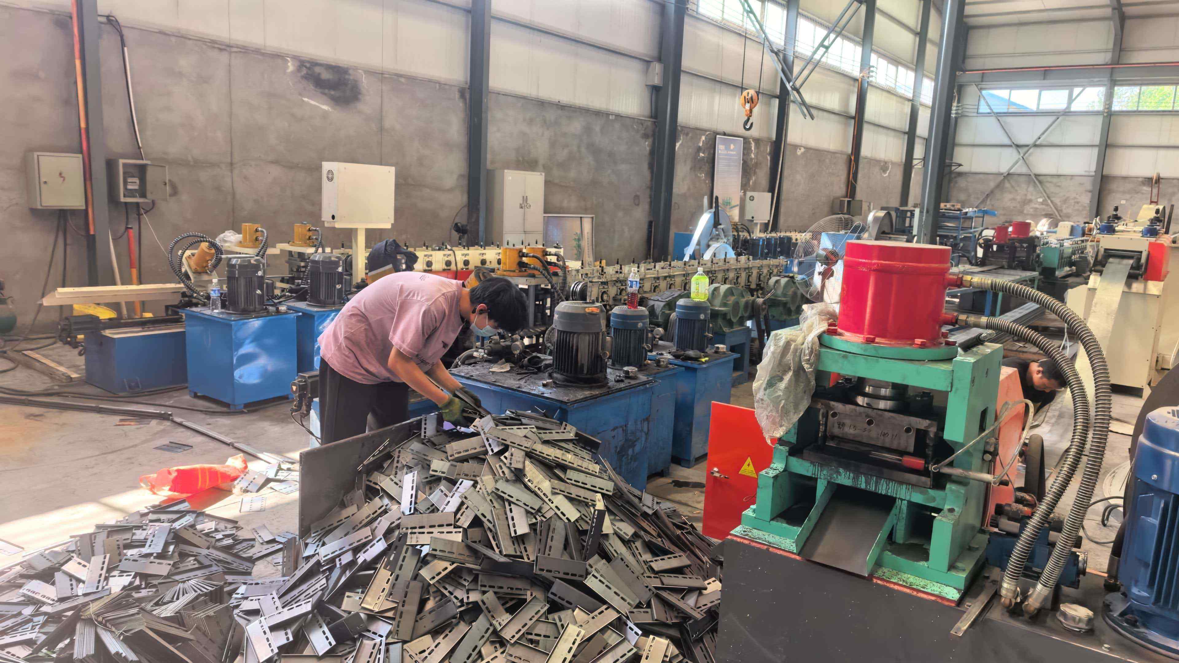 镇江市热浸锌桥架电缆桥架 - 方案